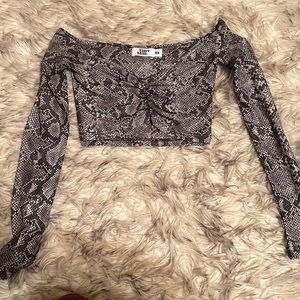 TIGER MIST. Snakeskin crop top